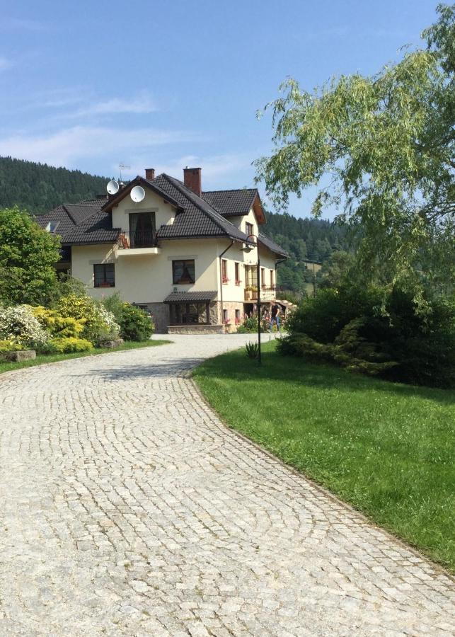 Apartamenty Dom Na Wzgorzu Gardenia Stronie Slaskie Bagian luar foto