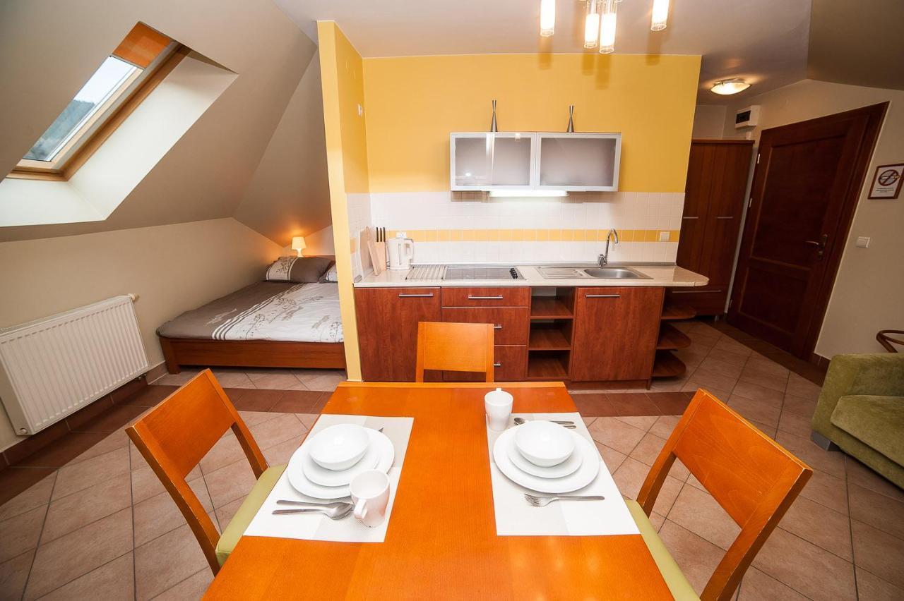 Apartamenty Dom Na Wzgorzu Gardenia Stronie Slaskie Bagian luar foto