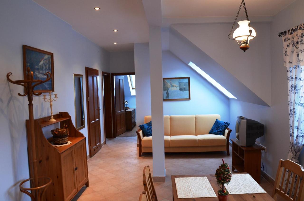 Apartamenty Dom Na Wzgorzu Gardenia Stronie Slaskie Bagian luar foto