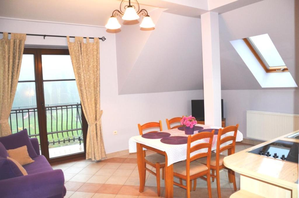 Apartamenty Dom Na Wzgorzu Gardenia Stronie Slaskie Bagian luar foto